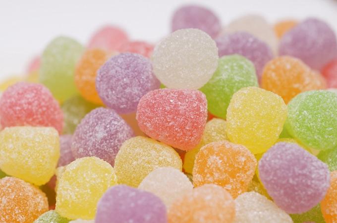Multivitaminici liberi della gelatina del xilitolo dello zucchero di forma dell'orso gommosi per il supplemento quotidiano delle vitamine